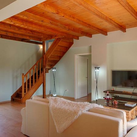 Modern Eco Friendly Villa Close To Town Пелекас Екстер'єр фото