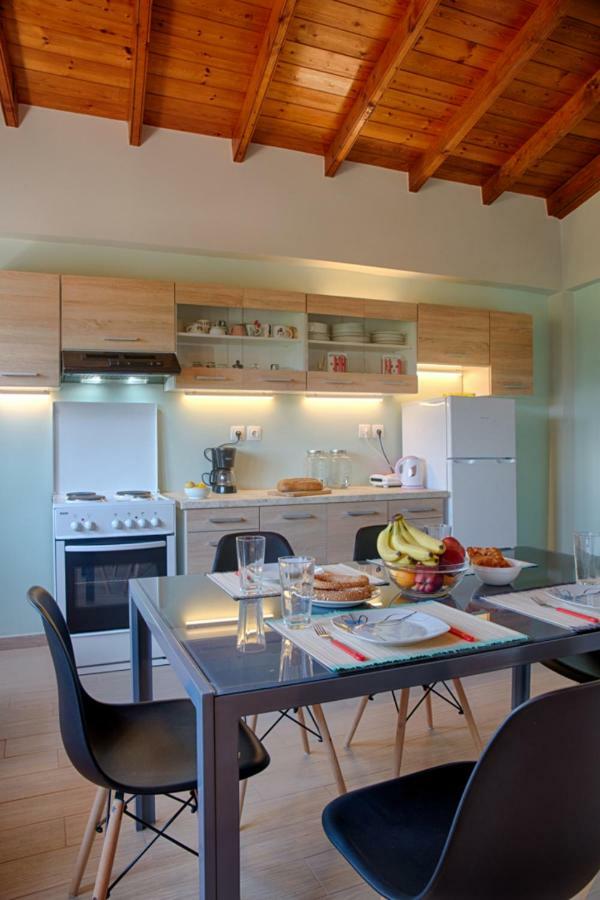 Modern Eco Friendly Villa Close To Town Пелекас Екстер'єр фото